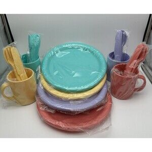 20 pc Plastic Dinnerware Set Pinic Camping Patio Multicolored Pastel Vintage New